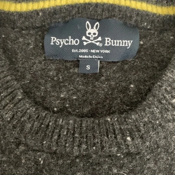 Psycho Bunny Gray Sweater with Skull and Crossbones Size Small Inisex